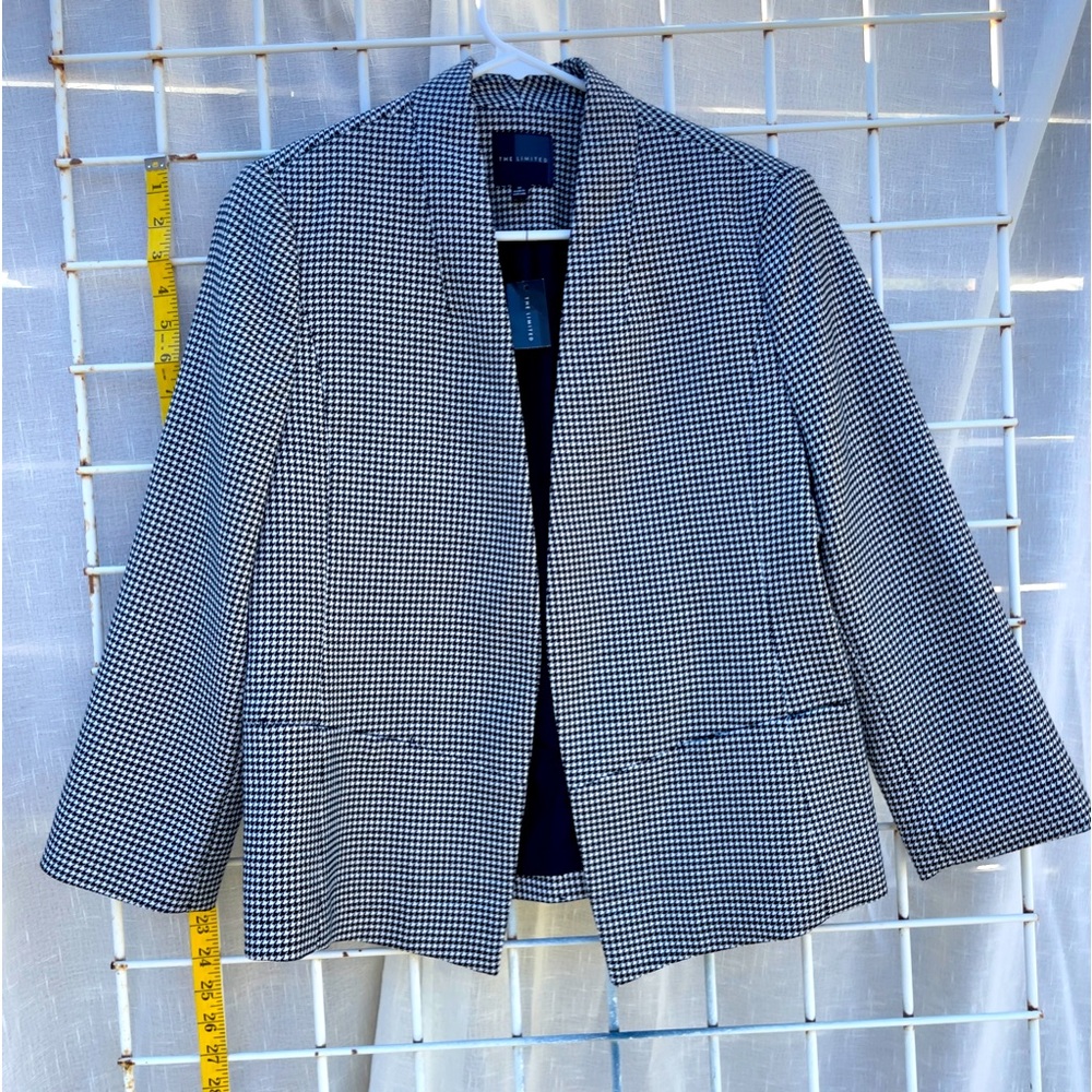 The Limited black and white houndstooth Blazer. New with tags!